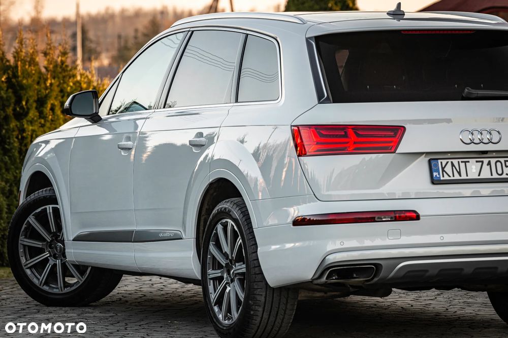 Audi Q7 - 16