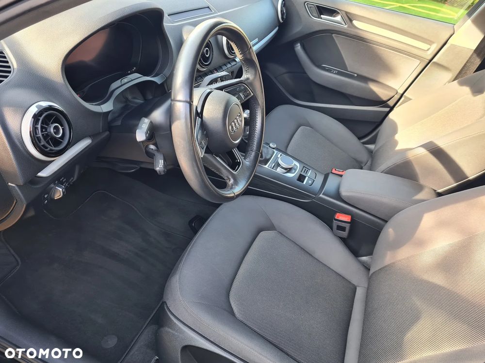 Audi A3 Sportback 1.4 TFSI cylinder on demand ultra Ambiente - 11