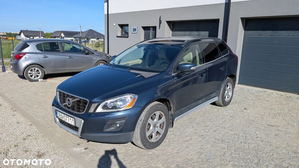 Volvo XC 60 D5 AWD - 2