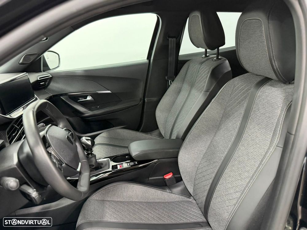 Peugeot 2008 1.2 PureTech Allure - 5