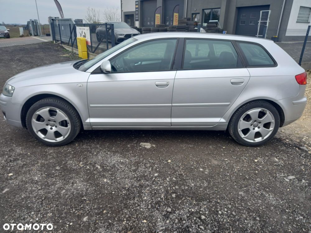 Audi A3 Sportback 1.6 Attraction - 2