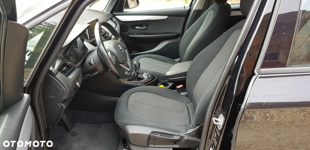 BMW Seria 2 218i - 8