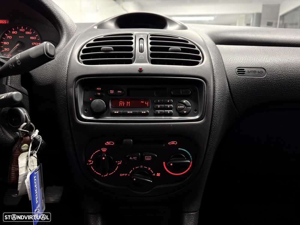 Peugeot 206 1.1 XR Présence - 16