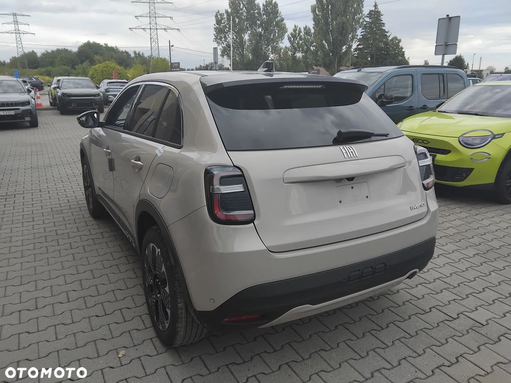 Fiat 600 1.2 Turbo La Prima eDCT - 5