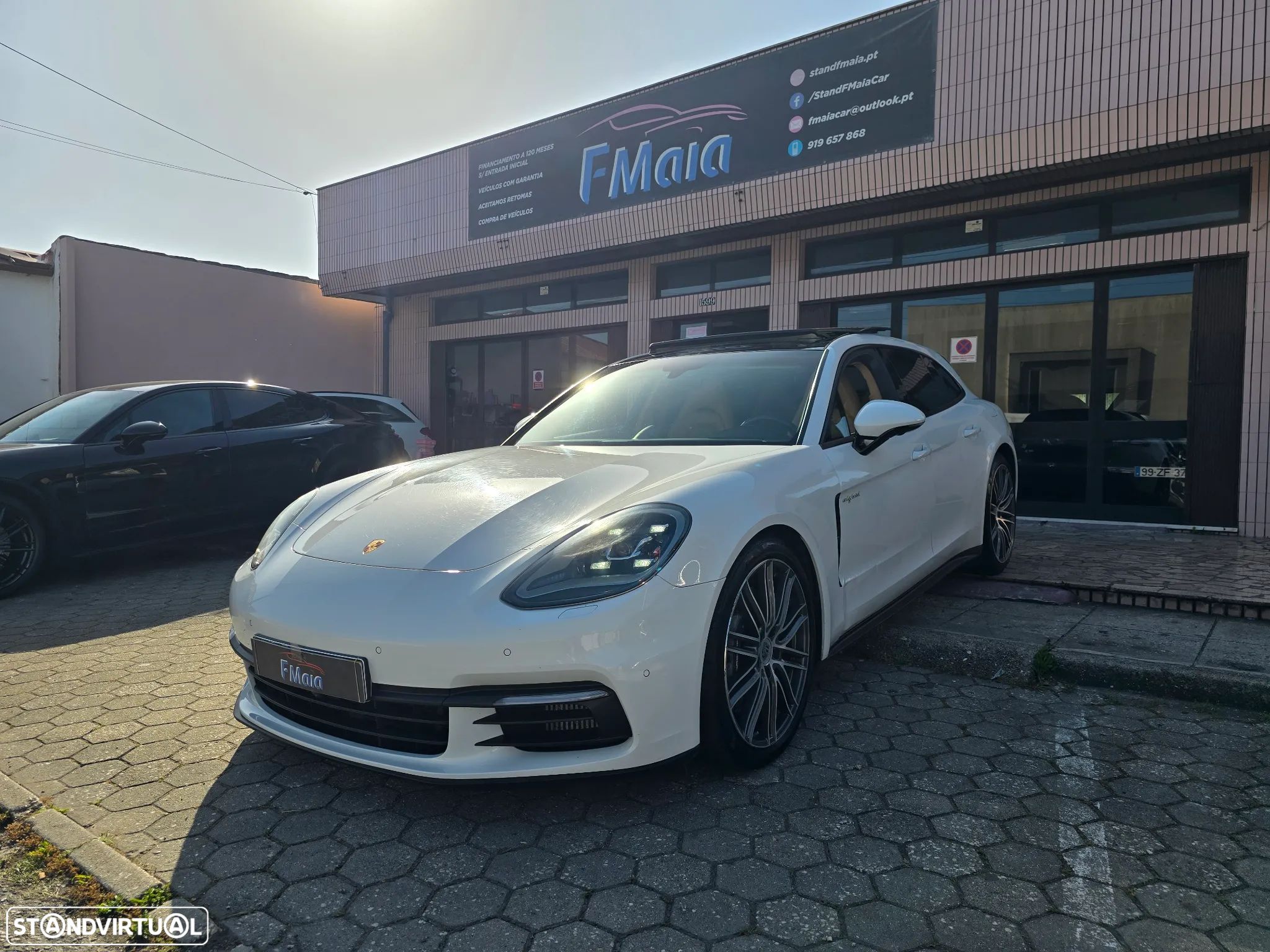 Porsche Panamera Sport Turismo 4 E-Hybrid - 1