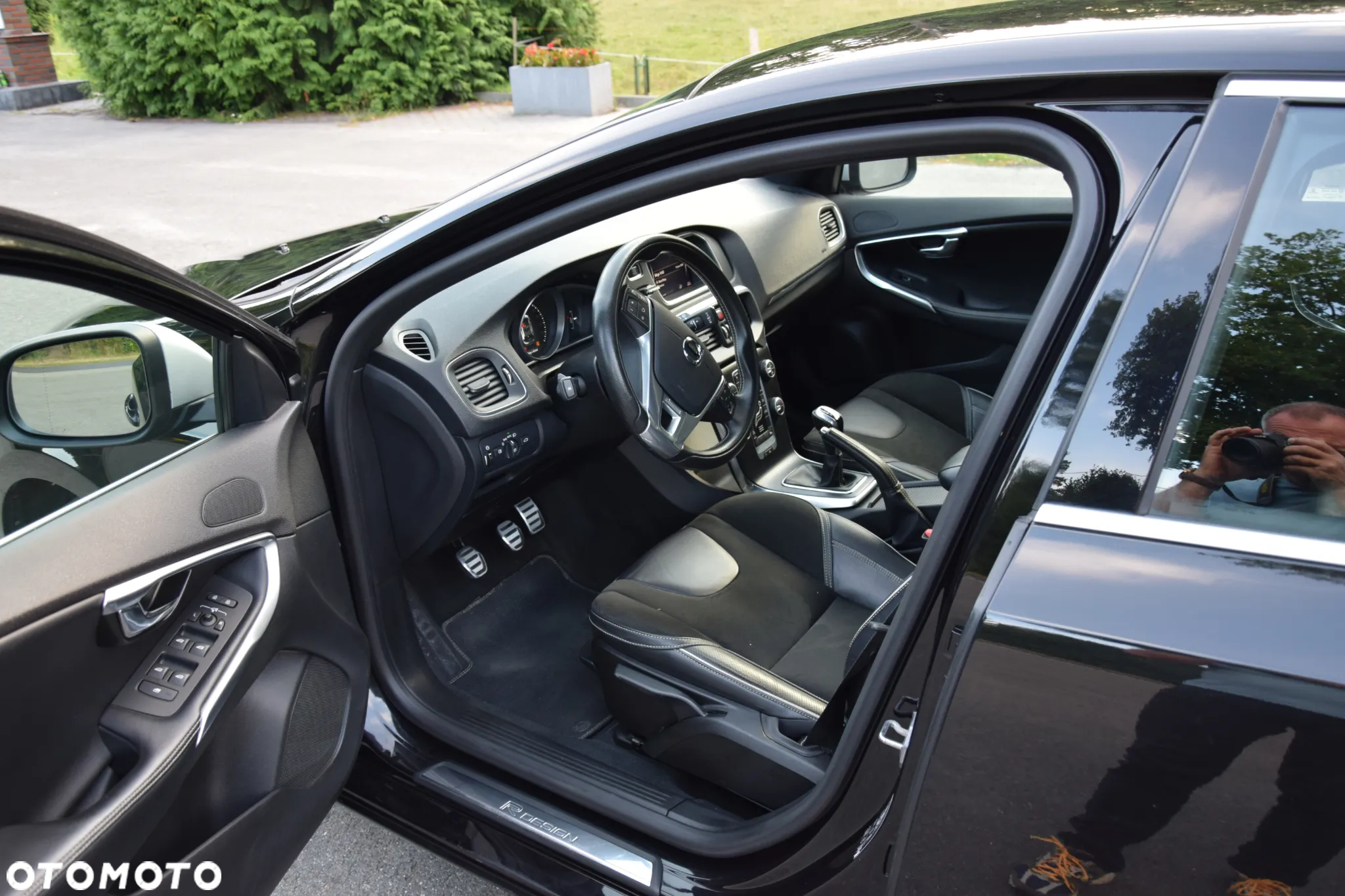 Volvo V40 D2 Drive-E SCR R-Design Momentum - 13