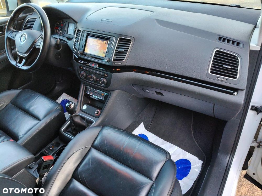 Volkswagen Sharan 2.0 TDI (BlueMotion Technology) Highline - 19