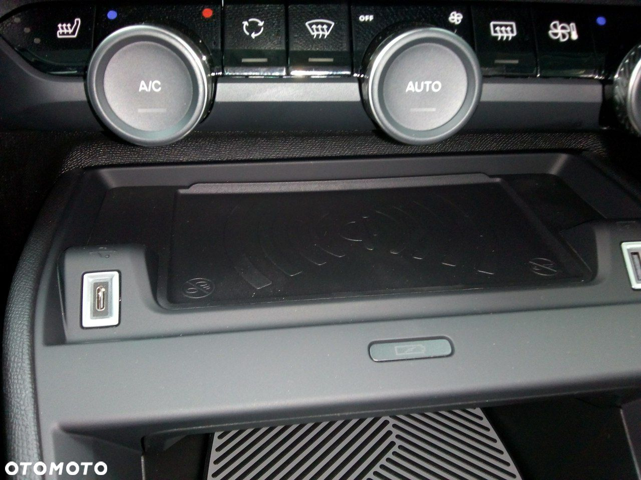 Citroën C4 1.2 PureTech Max S&S EAT8 - 16