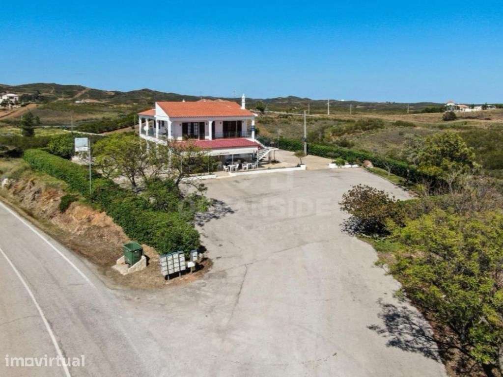 Moradia T3 + Espaço Comercial e Grande Terreno - Tavira - Grande imagem: 2/7