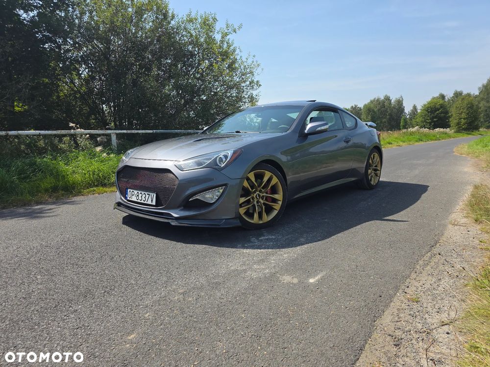 Hyundai Genesis Coupe - 3