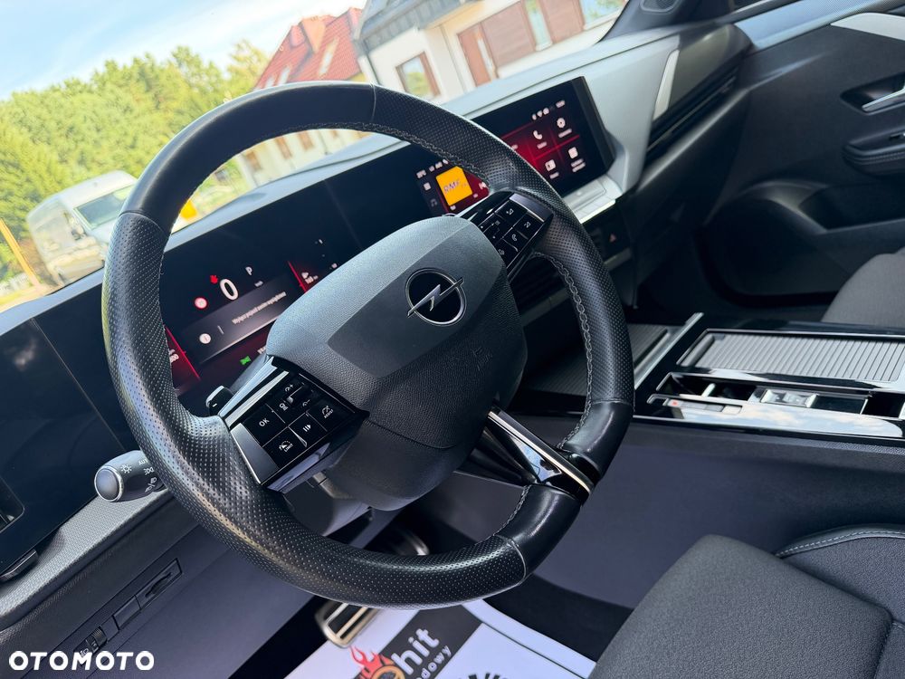 Opel Astra 1.2 T GS Line S&S - 22