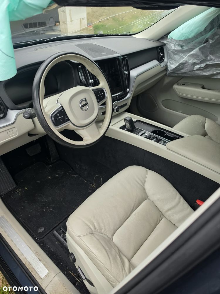 Volvo Xc 60 2021 photo 3