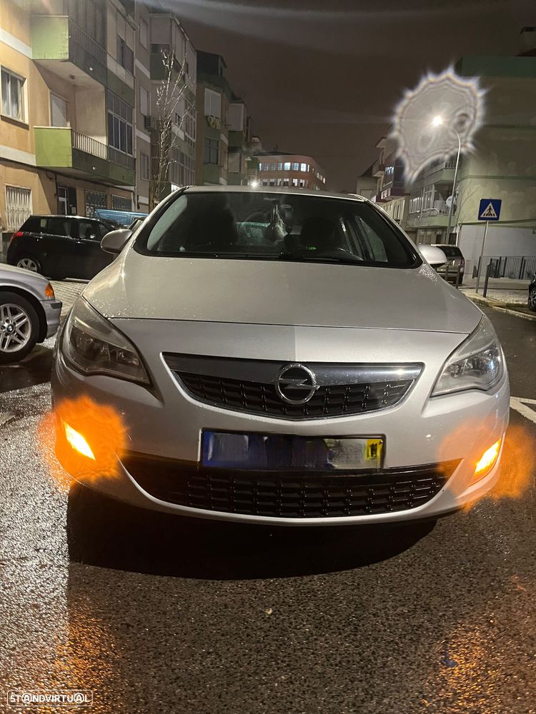 Opel Astra 1.3 CDTI Cosmo S/S 106g - 1