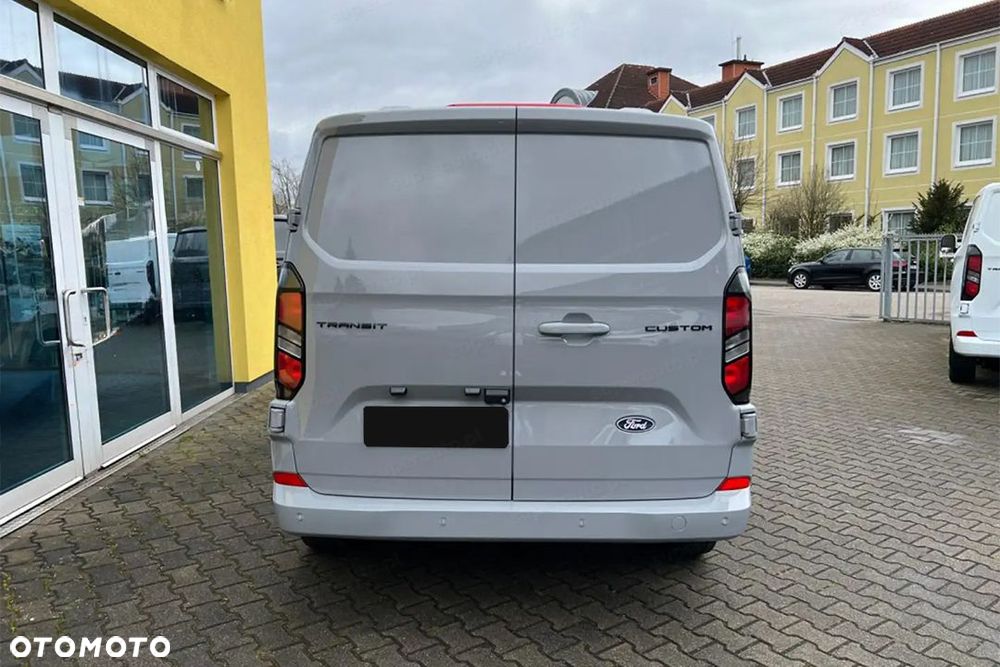 Ford Transit Custom 320 L2H1 Limited A8 2.0 170KM - 8