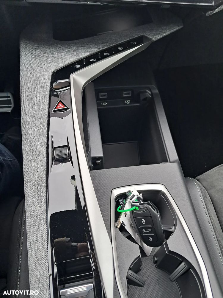 Peugeot 3008 Hybrid 145 e-DSC6 GT - 18