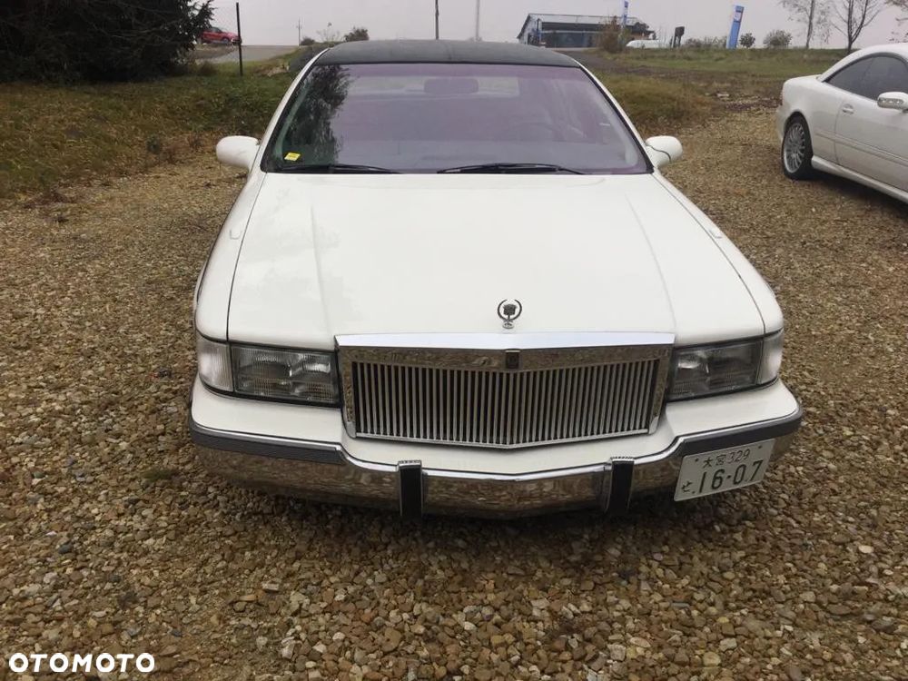 Cadillac Fleetwood 5.7 STD - 22