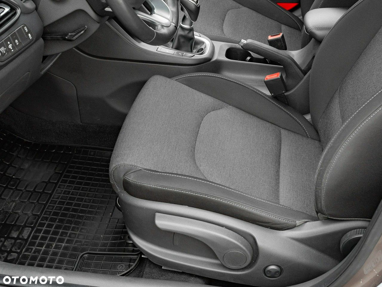 Hyundai i30 1.5 DPI Comfort - 14