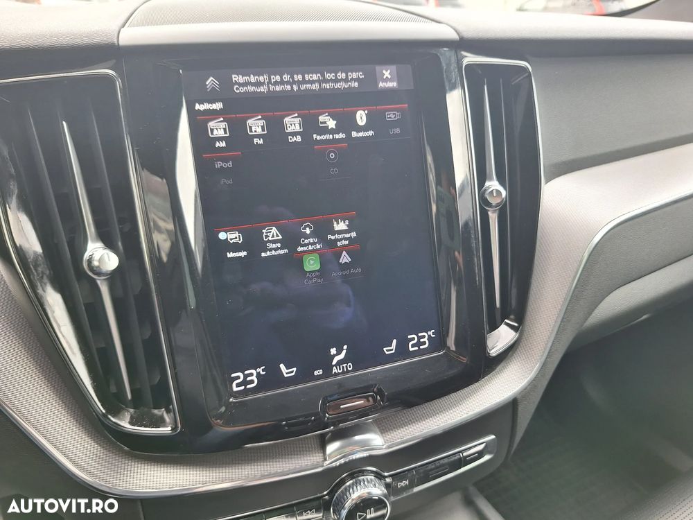Volvo XC 60 D5 AWD R-Design - 28