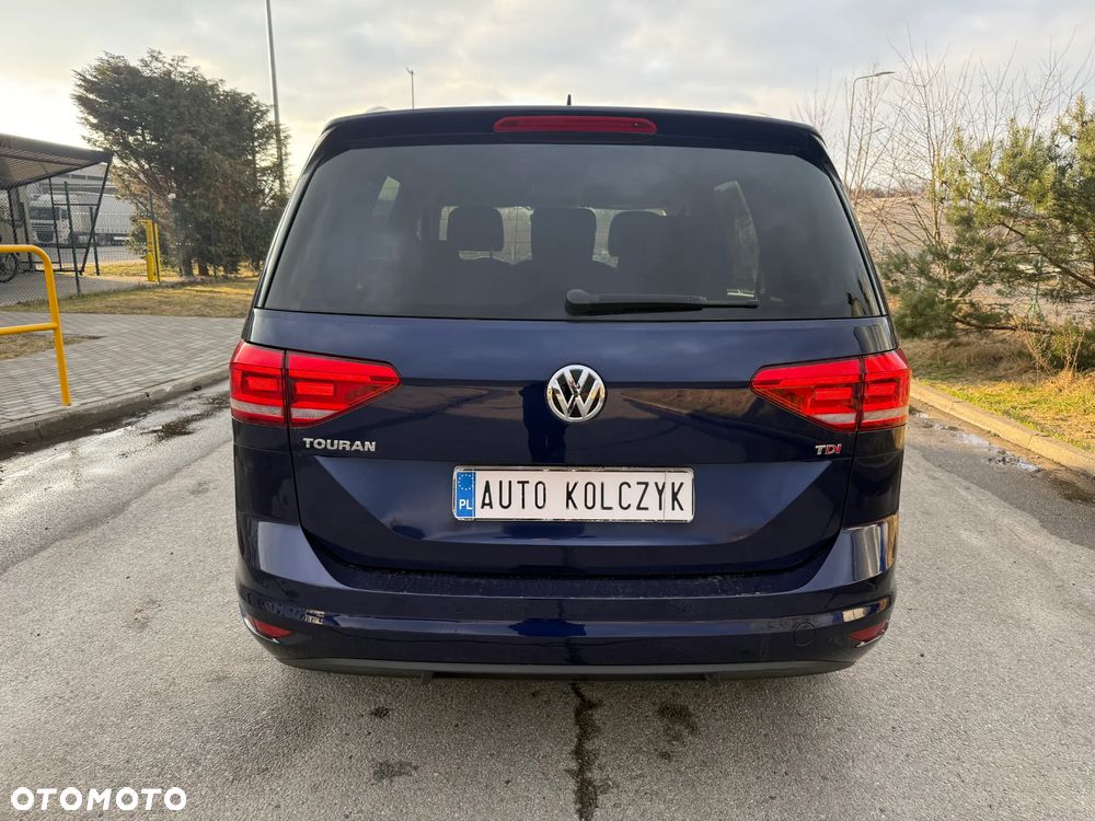 Volkswagen Touran - 6