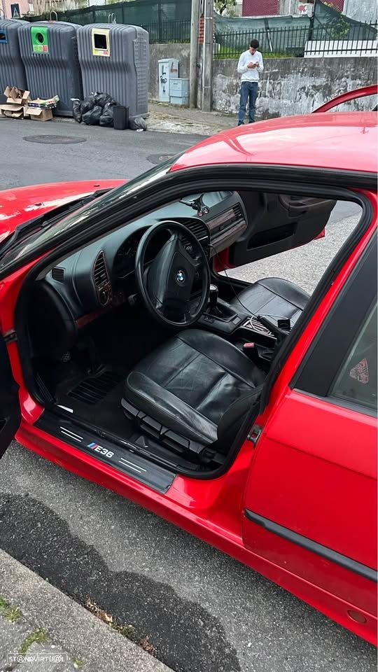 BMW 318 tds - 2