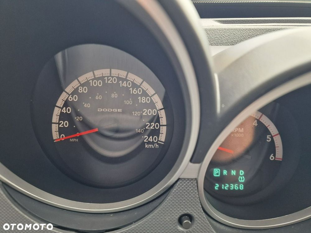 Dodge Nitro 2.8 CRD DPF Automatik SXT - 38