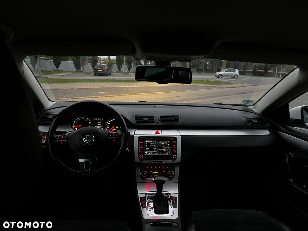 Volkswagen Passat CC 2.0 TSI DSG - 9