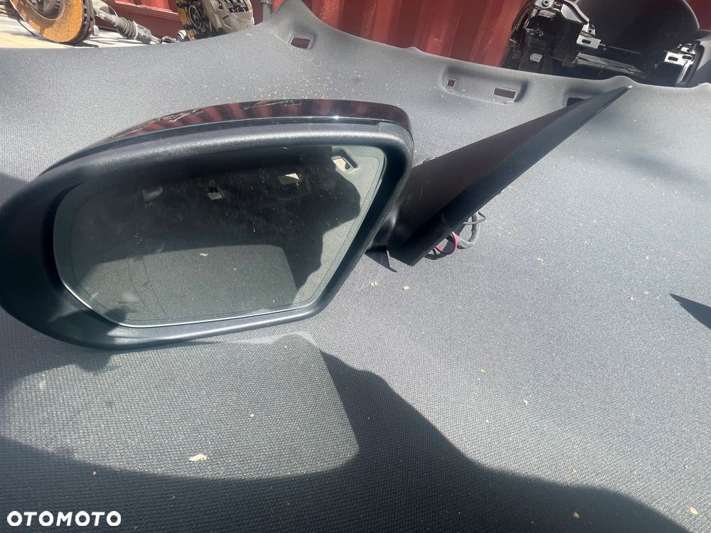 LUSTERKO PRAWE MERCEDES GLC X253 C253 18PIN - 2