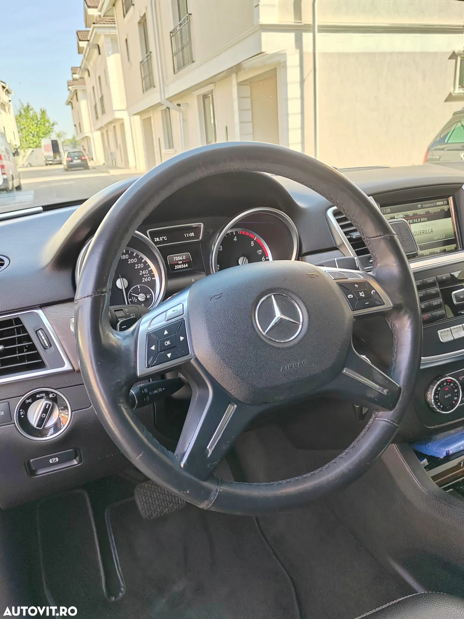 Mercedes-Benz ML 350 BlueTec 4MATIC Aut - 11
