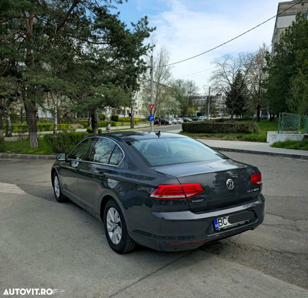 Volkswagen Passat 2.0 TDI DSG Comfortline - 4