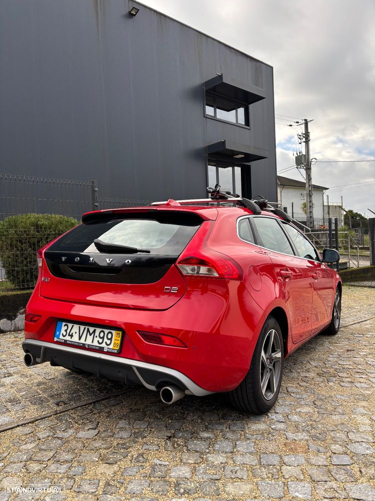 Volvo V40 2.0 D2 R-Design - 2
