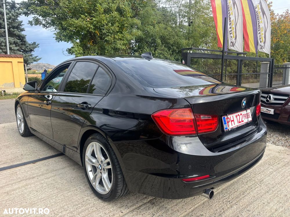 BMW Seria 3 320d Sport Line - 5