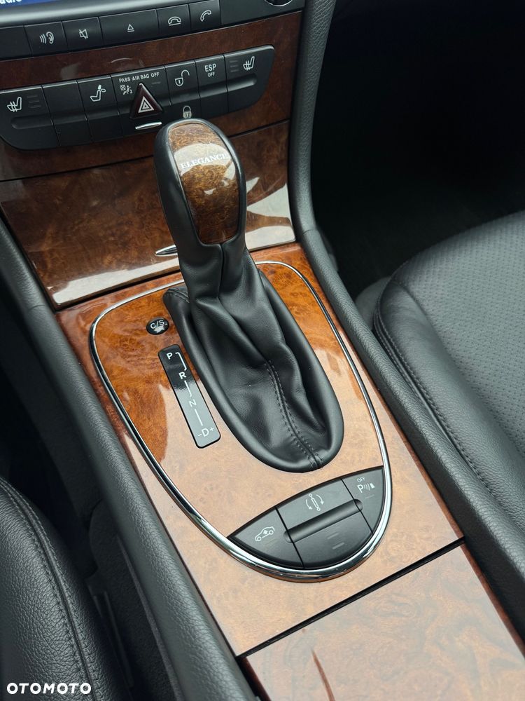Mercedes-Benz Klasa E 350 4Matic Automatik Elegance - 27