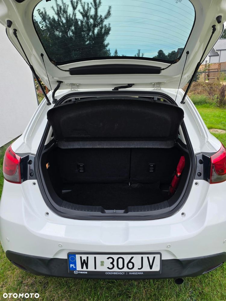 Mazda 2 - 13
