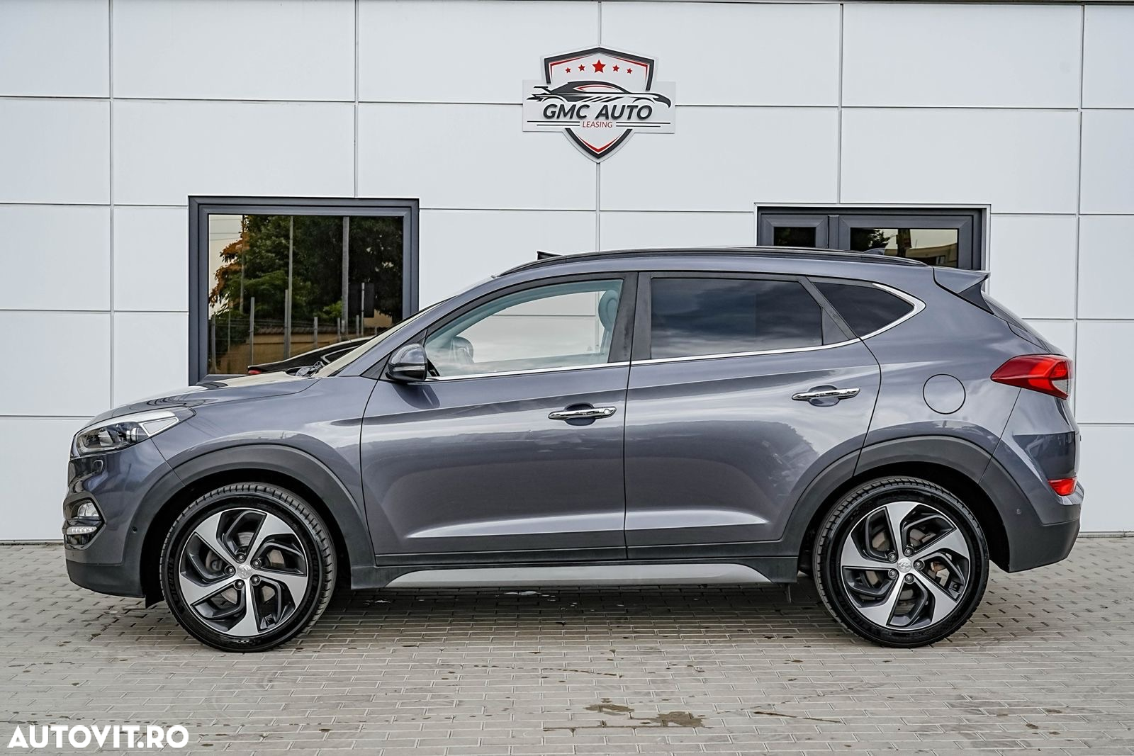Hyundai Tucson blue 1.7 CRDi 2WD DCT Premium - 9