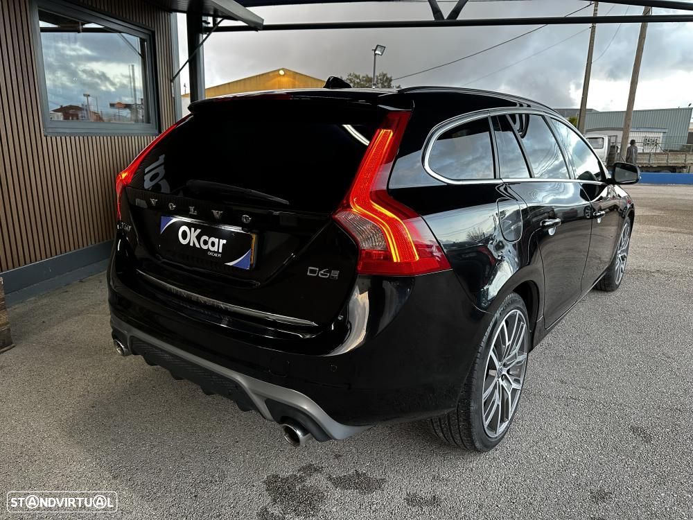 Volvo V60 2.4 D6 R-Design AWD Phev - 11