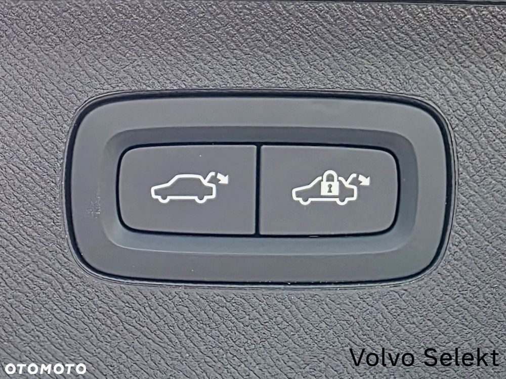 Volvo XC 90 - 21