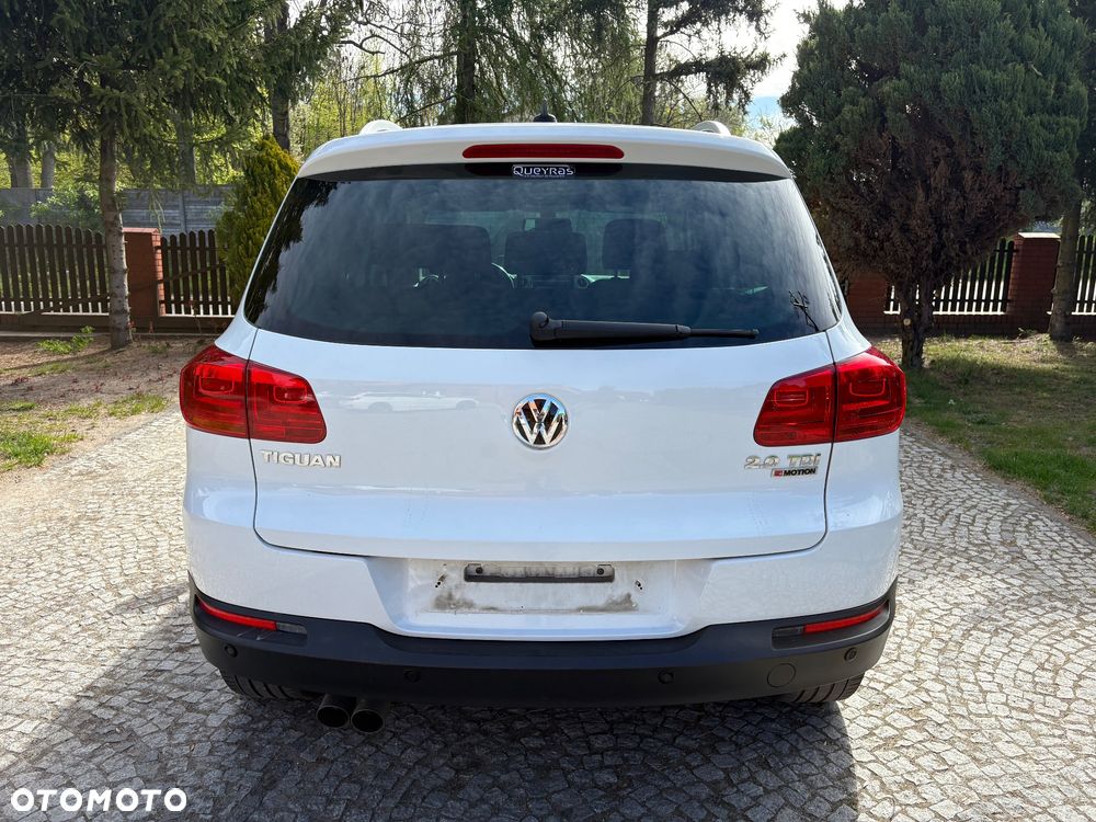 Volkswagen Tiguan 2.0 TDI SCR 4MOTION BlueMotion Technology Lounge Sport & Style - 4