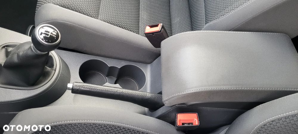 Volkswagen Touran 2.0 TDI United - 10