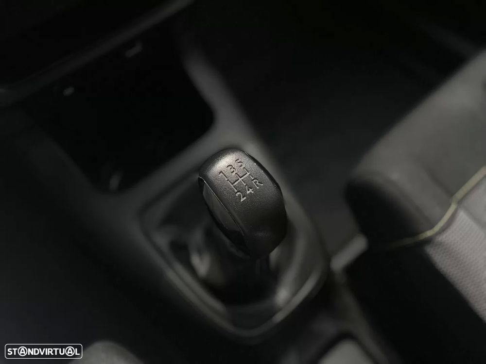 Citroën C3 1.2 PureTech Feel - 19
