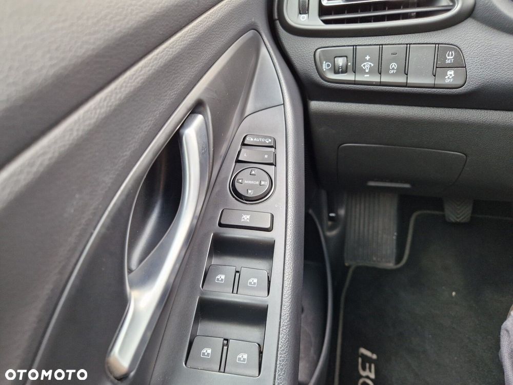 Hyundai i30 1.0 T-GDI Smart - 26