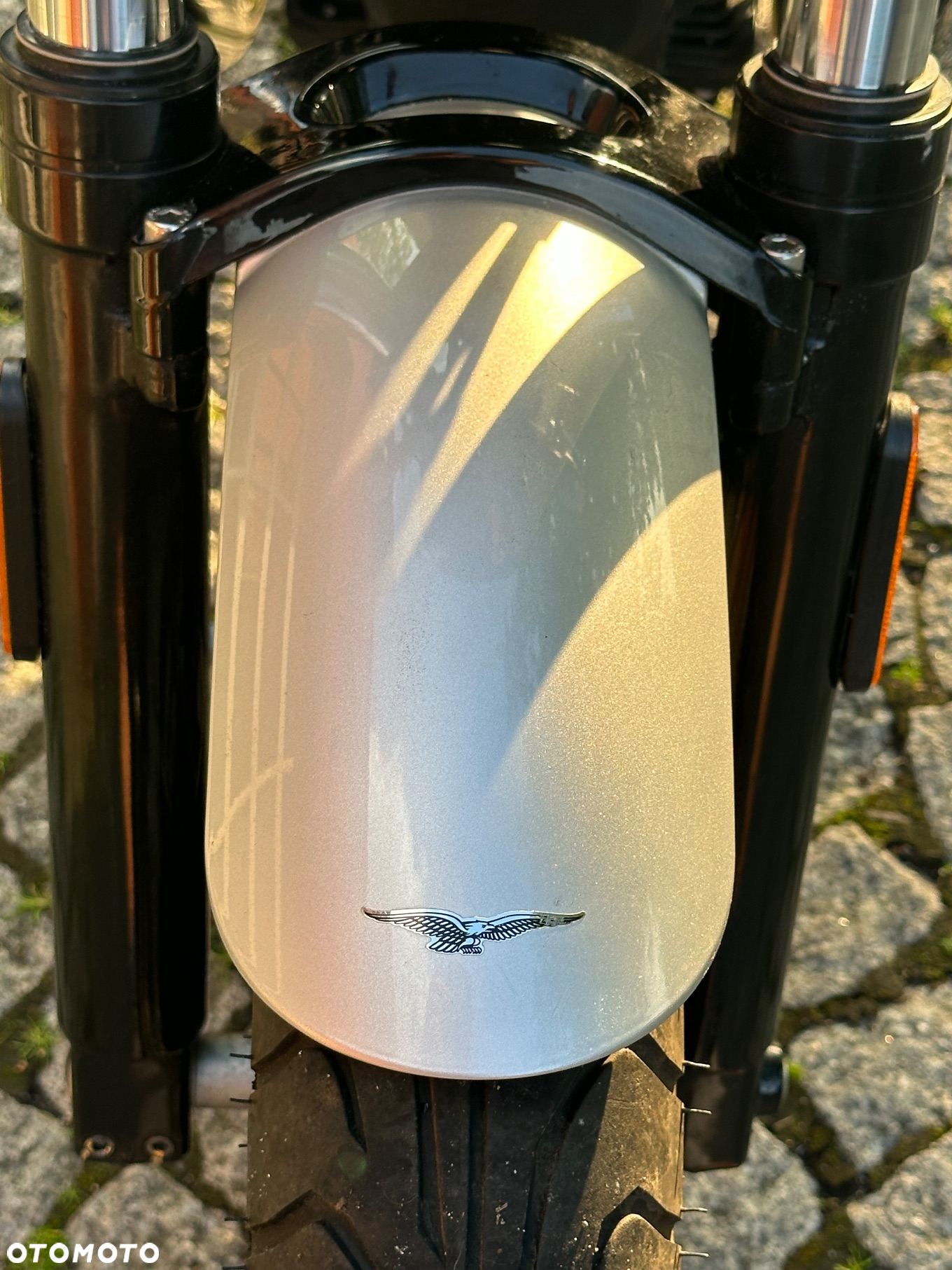 Moto Guzzi V7 - 12