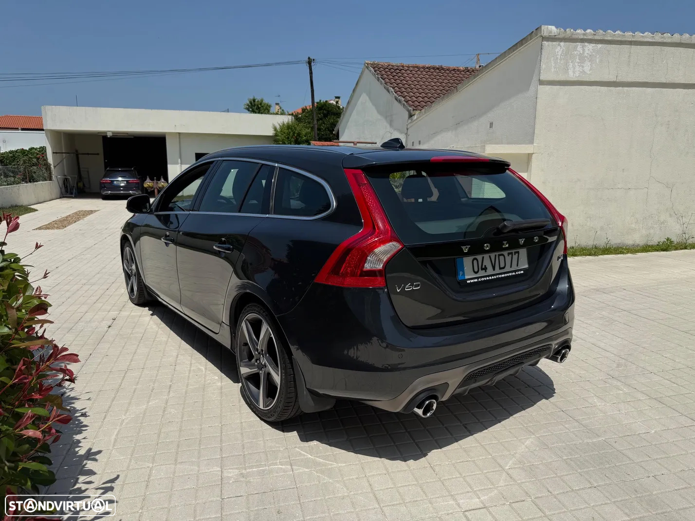 Volvo V60 2.0 D4 R-Design - 5