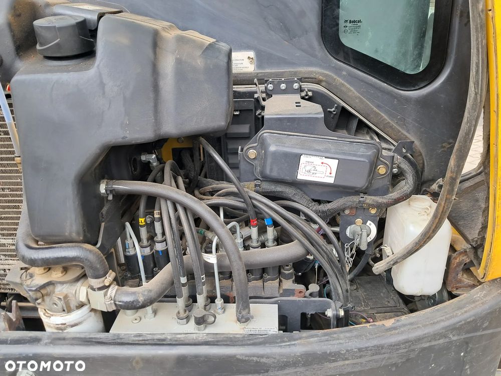 Bobcat E 35 * 3 łyżki * 3.5T *szybkozłącze * dodatkowe linie hydrauliczne * 2016r KUBOTA silnik 24.4KW * zero obrys * 3130 mtg *waga 3500 kg mini KOPARKA U36 303.5 8035 ET35 EZ35 ECR 38 U35 - 12
