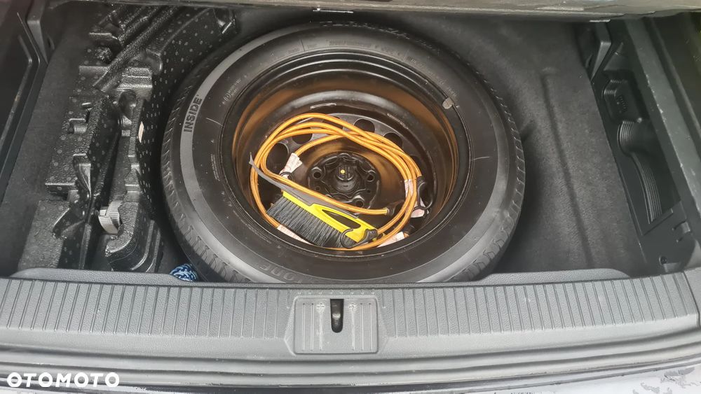 Volkswagen Passat 1.6 TDI (BlueMotion Technology) DSG Comfortline - 37