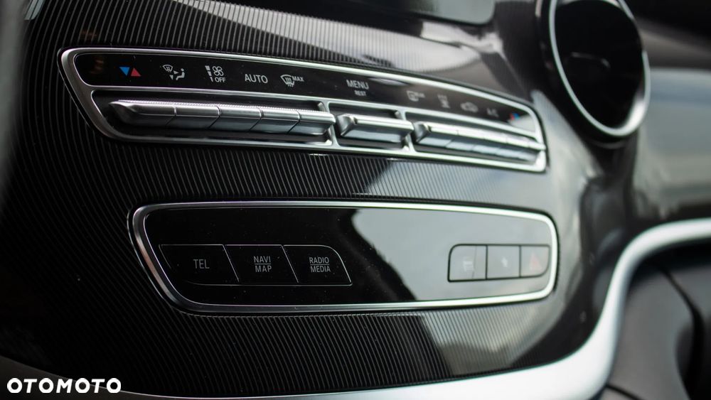Mercedes-Benz Klasa V 220 d 4-Matic 9G-Tronic - 12