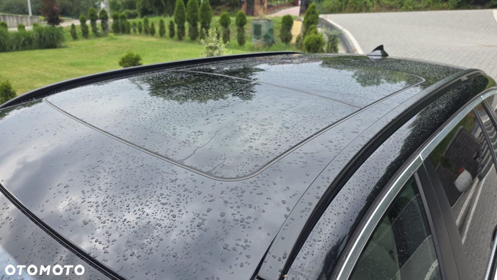 BMW Seria 5 525d - 25