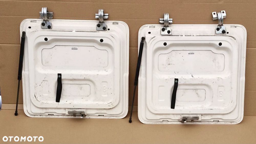 MAN TG3 TGX DRZWICZKI KLAPA SCHOWKA - 2