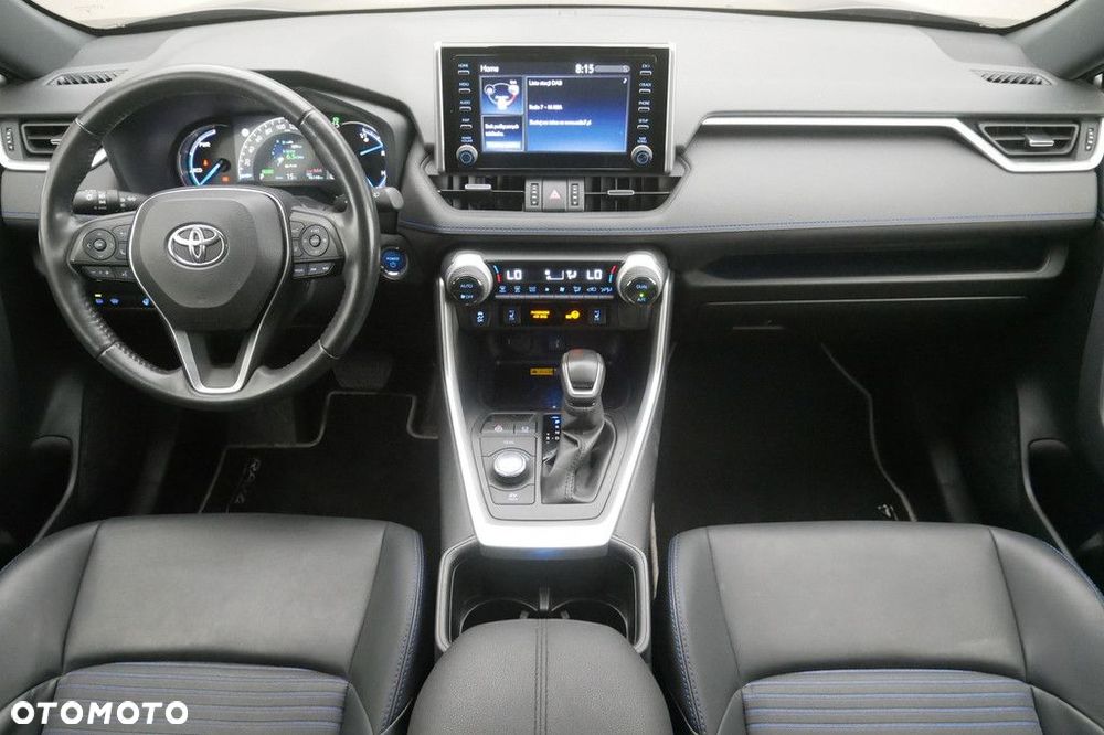Toyota RAV4 - 8
