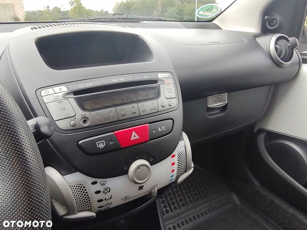 Toyota Aygo Cool - 29