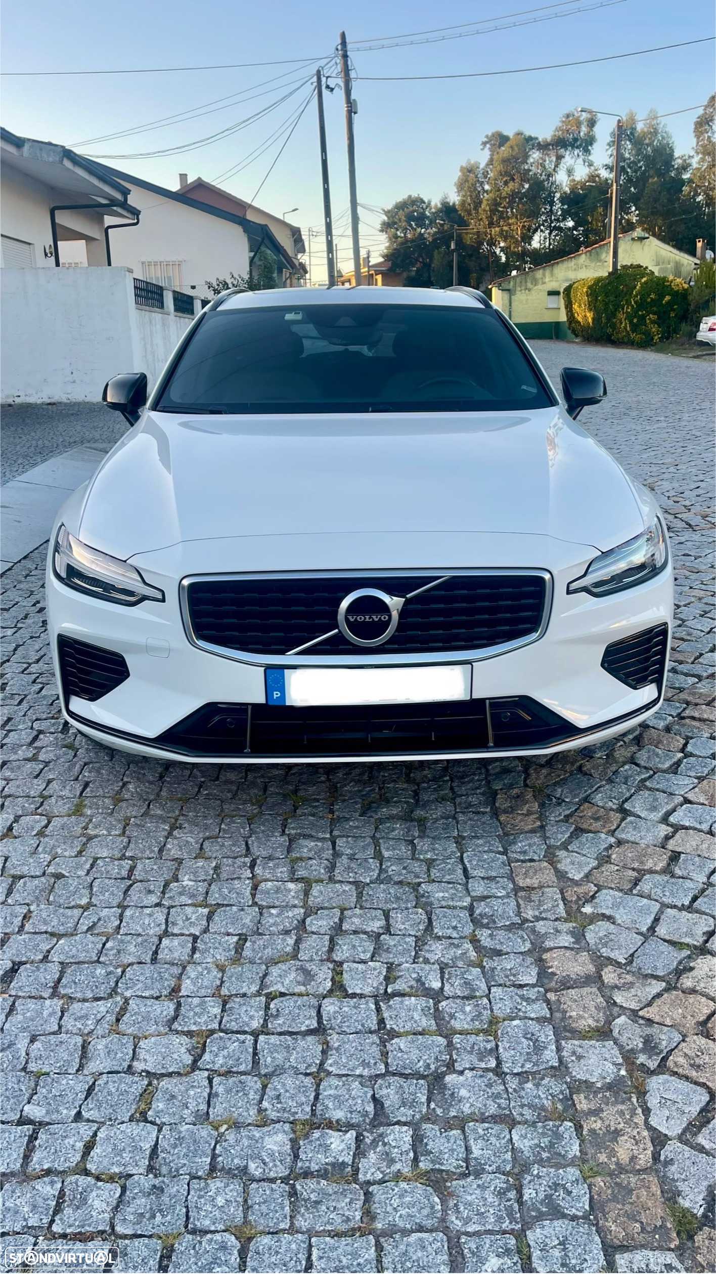 Volvo V60 2.0 T6 AWD TE R-Design - 2